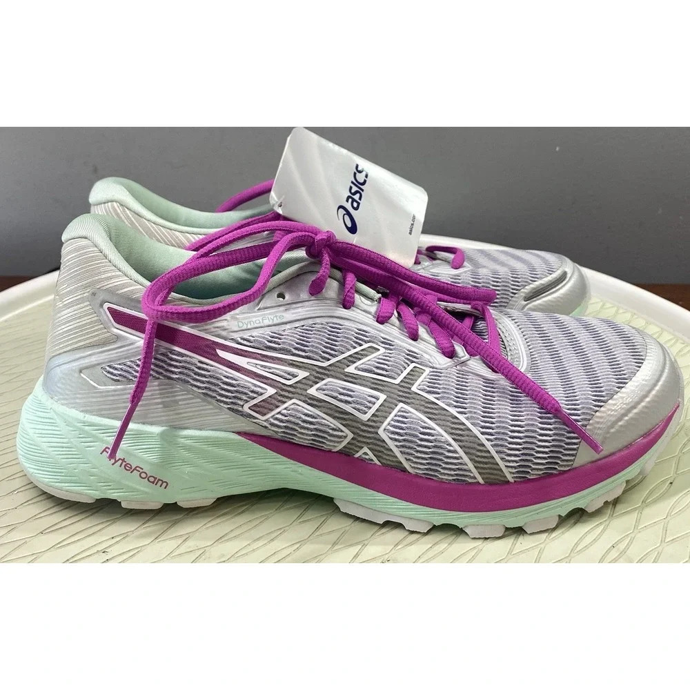Asics put your